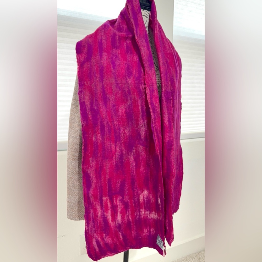 KOOLOO Artisan Felted Merino Wool Silk Scarf – Orchid 2– 70” x 12” (NWT)